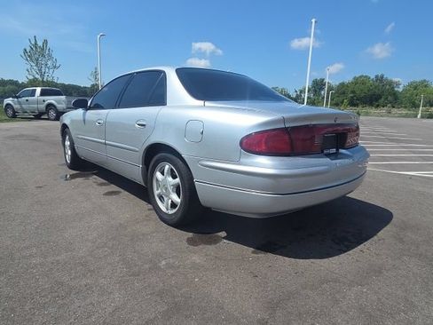 Used 2002 Buick Regal LS w/ LS Premium Pkg FWD image 11