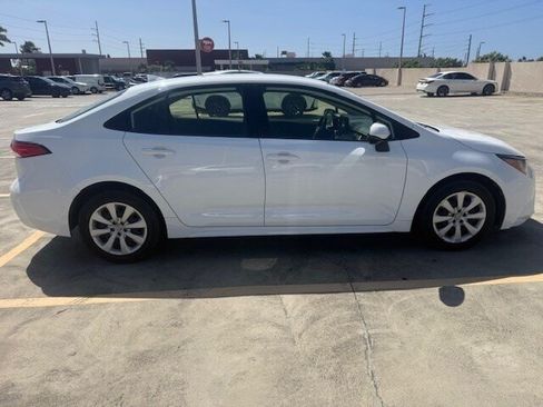 Used 2023 Toyota Corolla LE FWD image 7