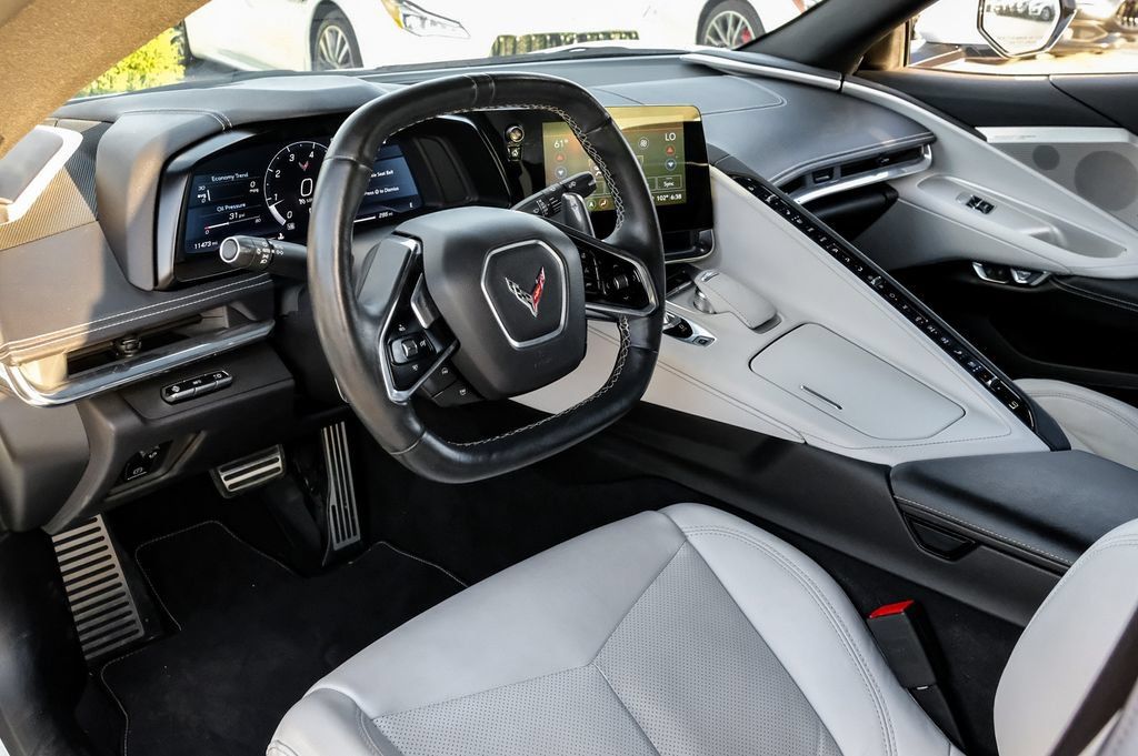 Used 2020 Chevrolet Corvette Stingray Preferred Cpe w/ 2LT Preferred Equipment Group RWD image 11