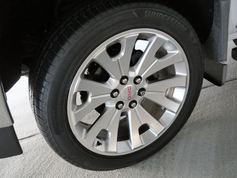 Used 2018 GMC Sierra 1500 SLE image 15