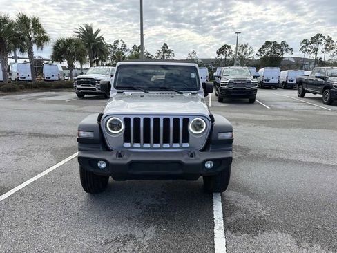 Used 2018 Jeep Wrangler Sport S image 8