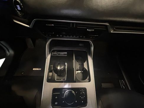 Used 2024 MAZDA CX-90 3.3 Turbo S w/ Premium Package image 11