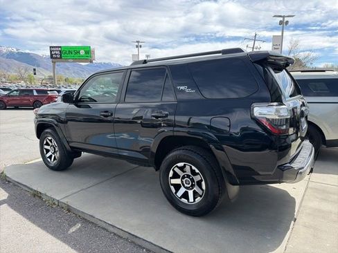 Used 2023 Toyota 4Runner TRD Off-Road AWD/4WD image 3