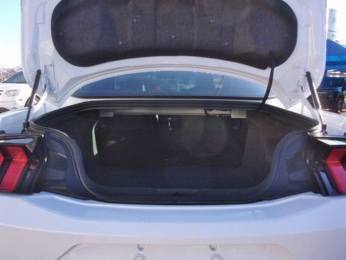 Used 2025 Ford Mustang GT Premium RWD image 25