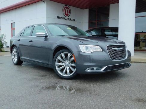 Used 2021 Chrysler 300 Touring L image 16