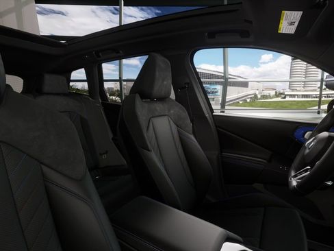 New 2026 BMW X3 xDrive30 w/ Premium Package image 9