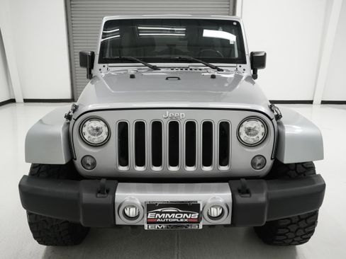 Used 2017 Jeep Wrangler Unlimited Sahara w/ Connectivity Group image 2