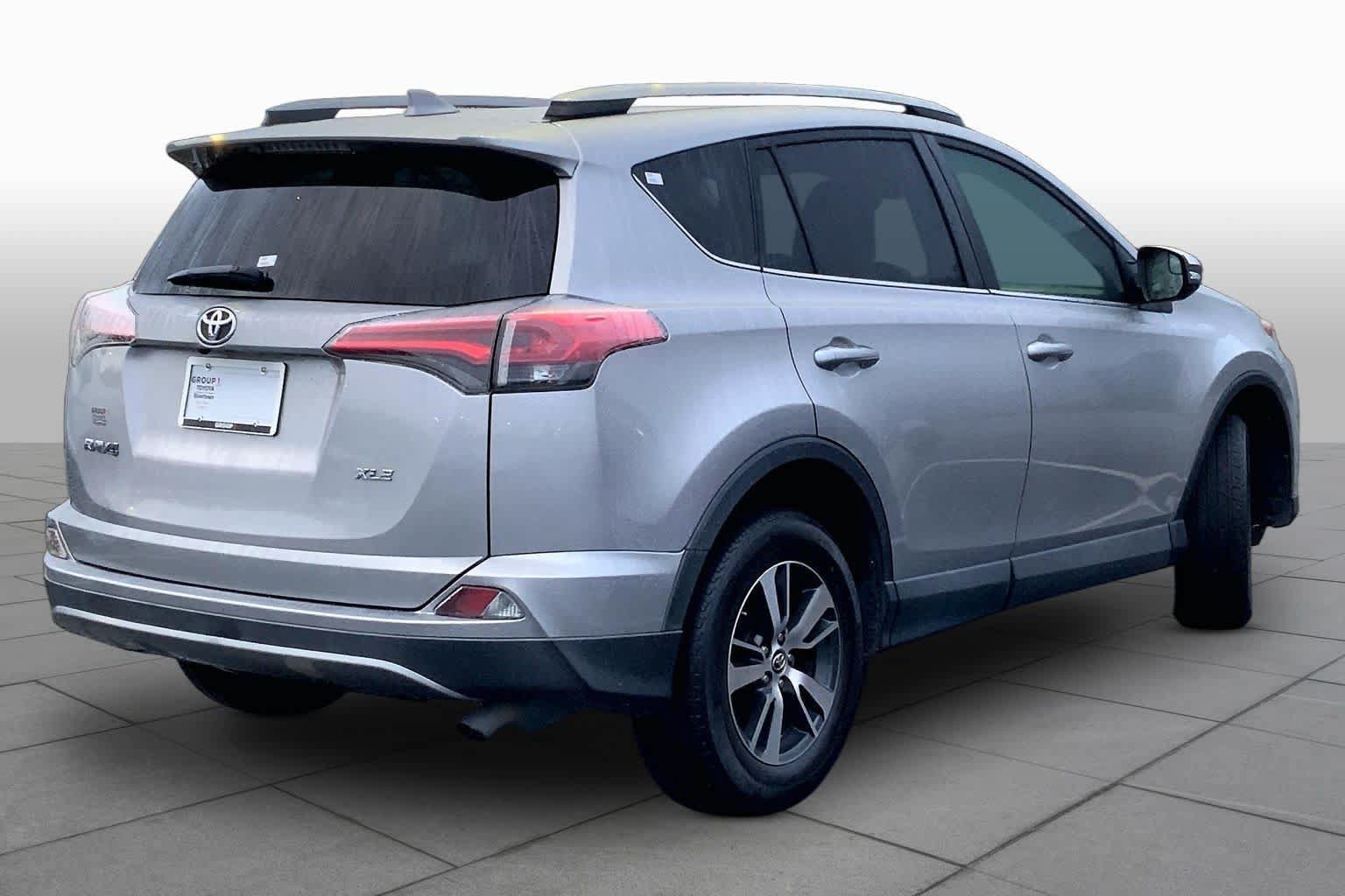 Used 2017 Toyota RAV4 XLE w/ Plus Special Value Package FWD image 12