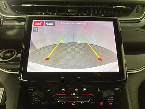 Used 2022 Jeep Grand Cherokee Trailhawk AWD/4WD image 24