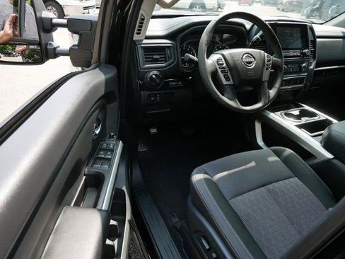 Certified 2024 Nissan Titan SV w/ SV Convenience Package AWD/4WD image 10