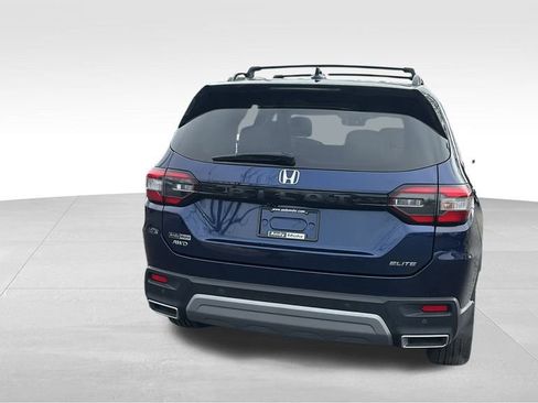Used 2024 Honda Pilot Elite image 6