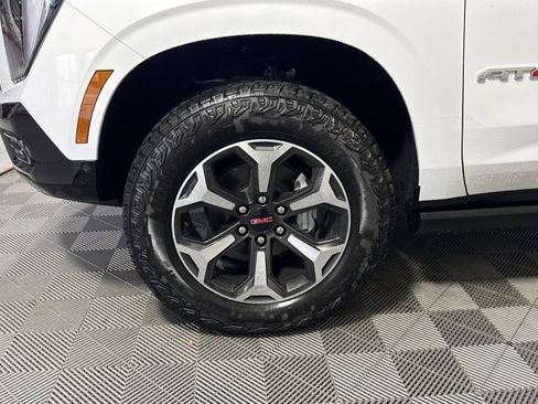 New 2026 GMC Yukon XL AT4 Ultimate AWD/4WD image 12