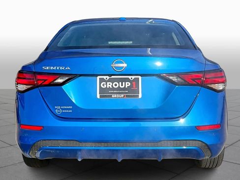 Used 2025 Nissan Sentra SV image 4