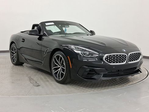 Certified 2022 BMW Z4 sDrive30i w/ Driving Assistance Package image 7