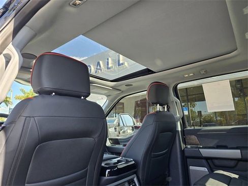 New 2026 Ford F250 Lariat w/ Black Appearance Package image 39