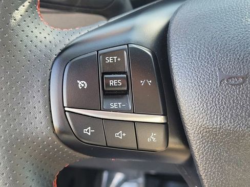 Used 2025 Ford Escape ST-Line AWD/4WD image 14