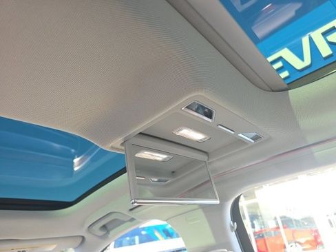 Used 2024 Audi A8 L 3.0T image 32