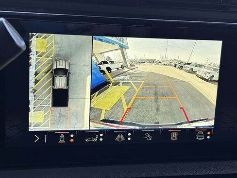 Used 2024 GMC Sierra 2500 AT4 w/ AT4 Premium Plus Package image 41