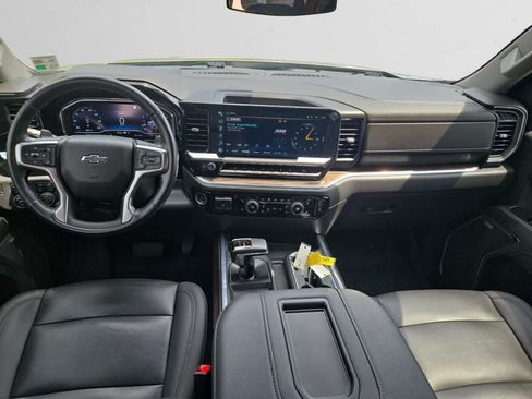 Used 2022 Chevrolet Silverado 1500 RST AWD/4WD image 10