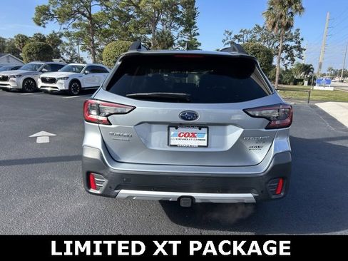 Used 2022 Subaru Outback Limited XT image 5