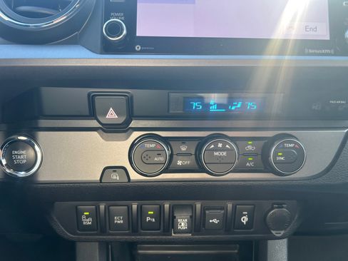 Used 2023 Toyota Tacoma 2WD Double Cab image 19