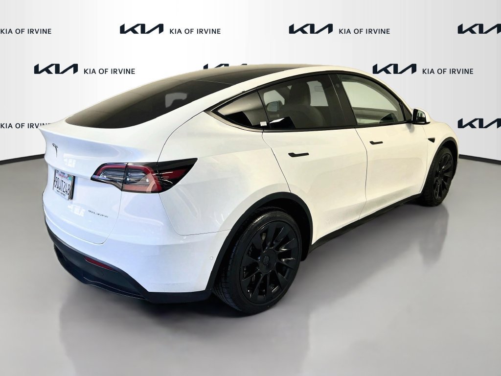 Used 2022 Tesla Model Y Long Range AWD/4WD image 7