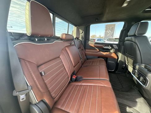 Used 2023 GMC Sierra 1500 Denali Ultimate image 28