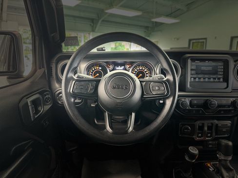 Used 2022 Jeep Wrangler Sport AWD/4WD image 14
