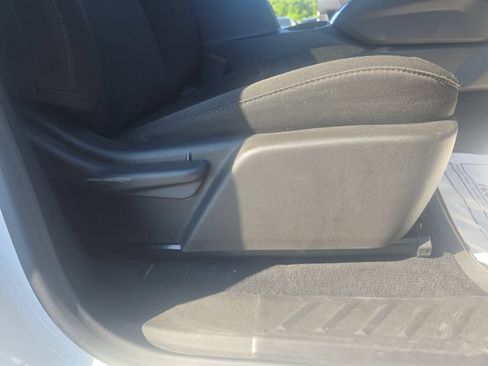 Used 2024 Chevrolet Colorado W/T w/ WT Convenience Package II RWD image 33