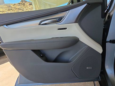 Used 2024 Cadillac XT5 Premium Luxury FWD image 23