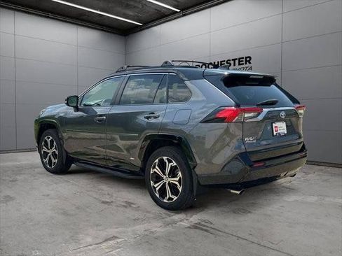 Certified 2022 Toyota RAV4 XSE w/ Weather Package AWD/4WD image 96