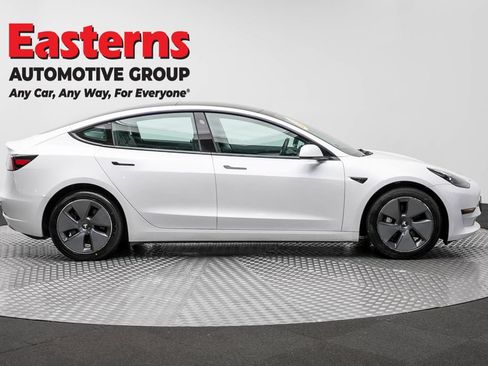 Used 2023 Tesla Model 3 Standard Range RWD image 4