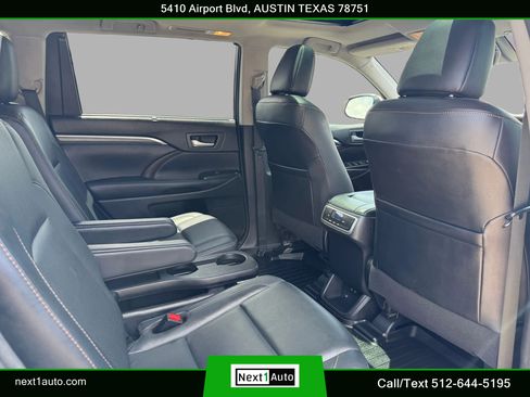 Used 2018 Toyota Highlander Limited FWD image 31