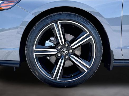 Used 2023 Honda Accord Sport image 34