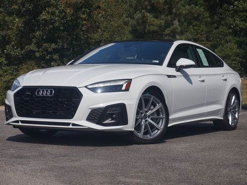 Used 2025 Audi A5 2.0T Premium Plus w/ Convenience Plus Package image 4