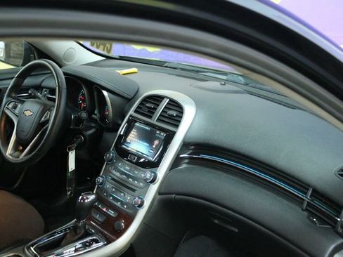 Used 2013 Chevrolet Malibu LT w/ Power Convenience Package image 11