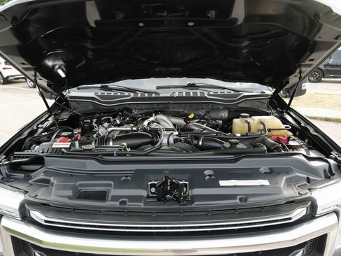 Used 2021 Ford F250 Platinum w/ FX4 Off-Road Package image 60