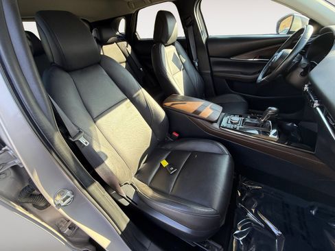 Used 2024 MAZDA CX-30 AWD 2.5 S w/ Premium Package image 19