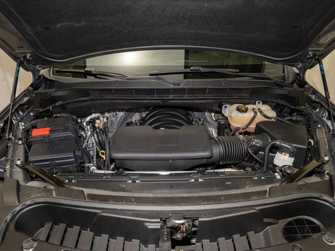 Used 2022 Chevrolet Tahoe RST w/ Sport Performance Package image 22