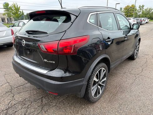 Used 2017 Nissan Rogue Sport SL w/ SL Premium Package AWD/4WD image 5