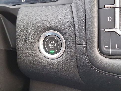 Used 2022 GMC Yukon Denali image 25