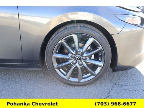 Used 2020 MAZDA MAZDA3 Hatchback w/ Preferred Package image 33