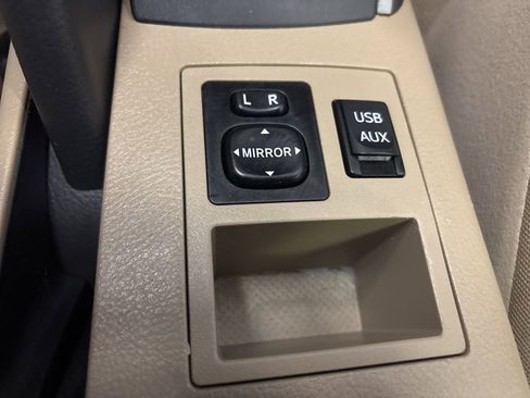 Used 2012 Toyota RAV4 4WD w/ Value Pkg image 19