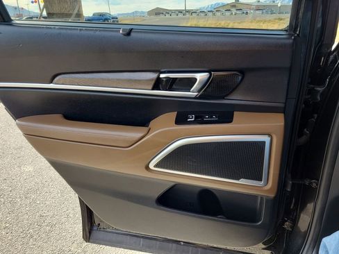 Used 2020 Kia Telluride SX w/ SX Prestige Package image 30