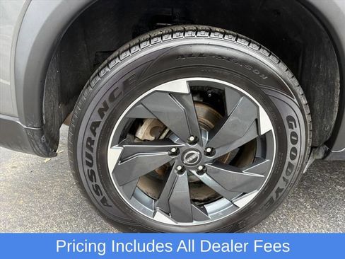 Used 2025 Nissan Rogue SV AWD/4WD image 27