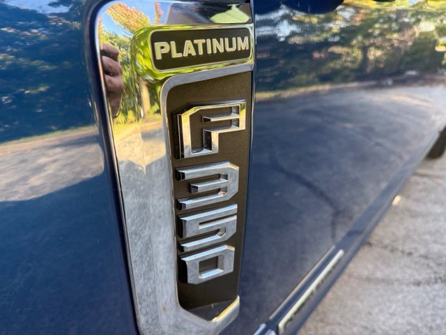 Used 2022 Ford F350 Platinum AWD/4WD image 2