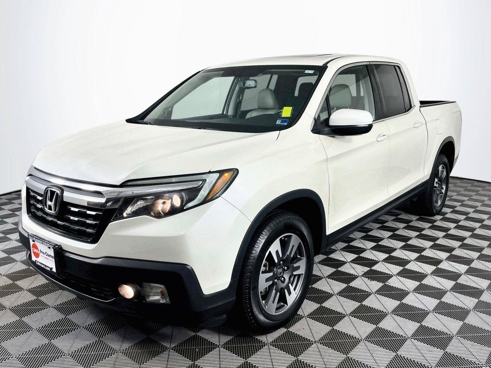 Certified 2019 Honda Ridgeline RTL-T image 3