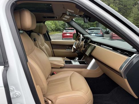 Used 2024 Land Rover Range Rover Autobiography AWD/4WD image 14