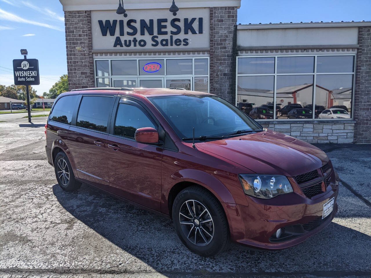 Used 2018 Dodge Grand Caravan GT FWD image 1