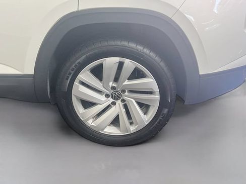 Used 2022 Volkswagen Atlas Cross Sport SE AWD/4WD image 25